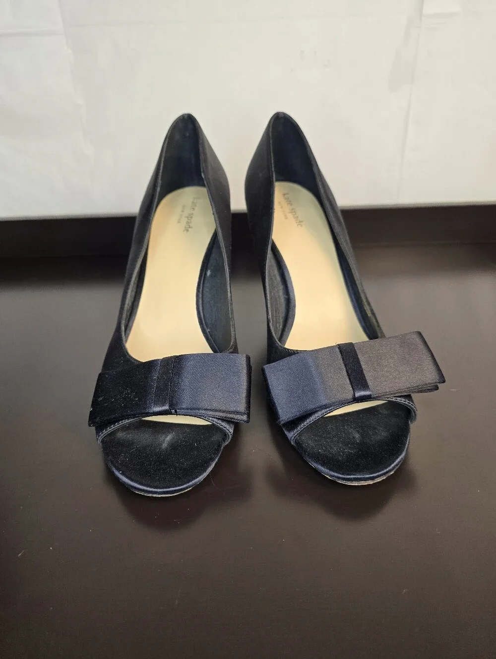 Kate Spade Black Satin Peep Toe Heels Bow Accent in Size 10